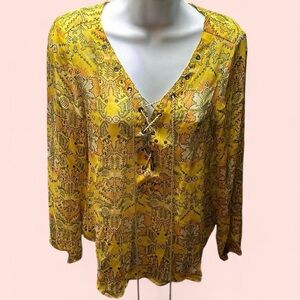 Yellow Lace-Up V-Neck Long-Sleeve Women's Top